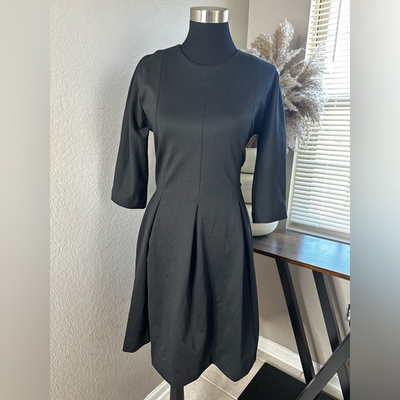 GAP Dresses & Skirts - GAP Ponte Long Sleeve Dress Size 10 NWT